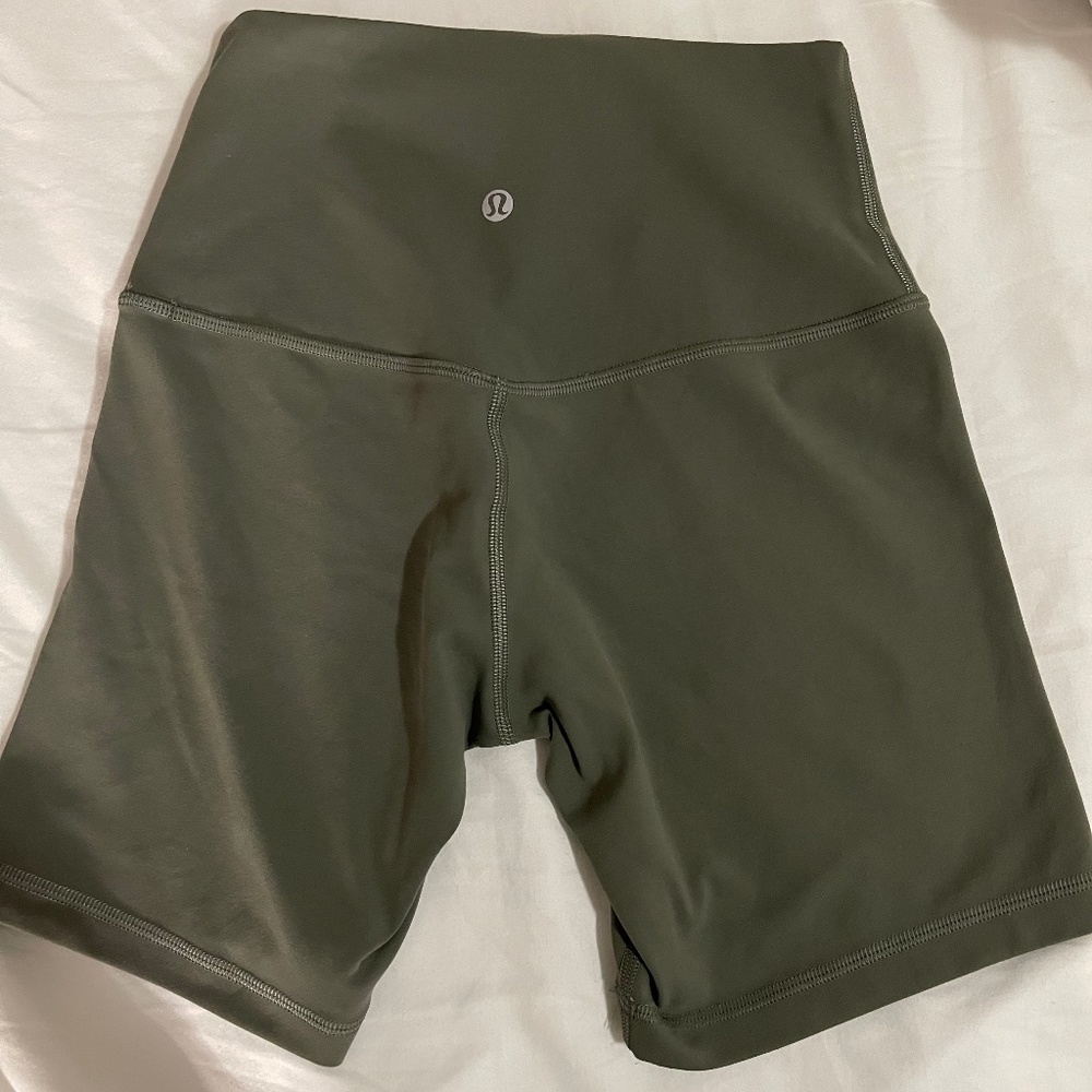 Lululemon 6” Align Shorts
